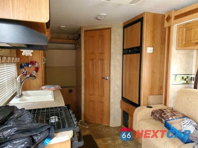 Zdjęcie 6 z 10 samochodu: 2009 JAYCO JAY FEATHER CAMPER VIN:1UJBJ02K991JB0083 - miniatura