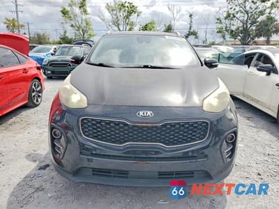 Piąte zdjęcie samochodu w środku: 2017 KIA SPORTAGE EX VIN:KNDPN3AC3H7109582 - miniatura