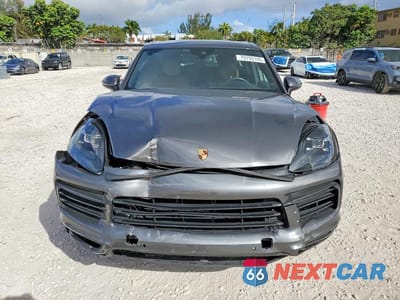 Piąte zdjęcie samochodu w środku: 2019 PORSCHE CAYENNE VIN:WP1AA2AY4KDA05066 - miniatura