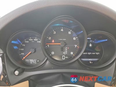 Zdjęcie 9 z 11 samochodu: 2017 PORSCHE MACAN VIN:WP1AA2A54HLB82088 - miniatura