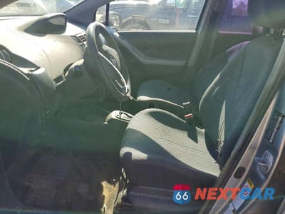 Zdjęcie 7 z 12 samochodu: 2011 TOYOTA YARIS BASE VIN:JTDKT4K3XB5342625 - miniatura