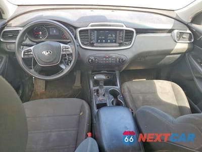 Zdjęcie 8 z 11 samochodu: 2020 KIA SORENTO L VIN:5XYPG4A35LG676937 - miniatura