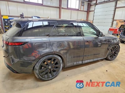 Trzecie zdjęcie samochodu z tyłu: 2025 LAND ROVER RANGE ROVER SPORT DYNAMIC HSE VIN:SAL1M9FU1SA423201 - miniatura