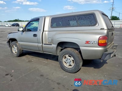 Drugie zdjęcie samochodu z przodu: 2000 CHEVROLET SILVERADO K1500 VIN:1GCEK14T5YZ355134 - miniatura