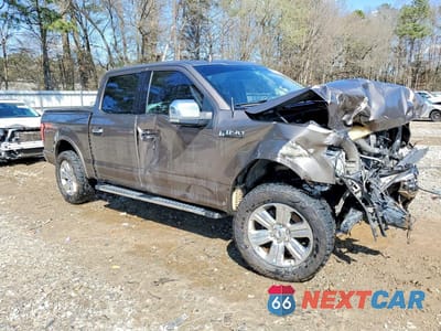 Czwarte zdjęcie samochodu z boku: 2018 FORD F150 SUPERCREW VIN:1FTEW1E54JFE15383 - miniatura