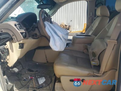 Zdjęcie 7 z 13 samochodu: 2011 GMC SIERRA K3500 SLT VIN:1GT424C89BF128287 - miniatura
