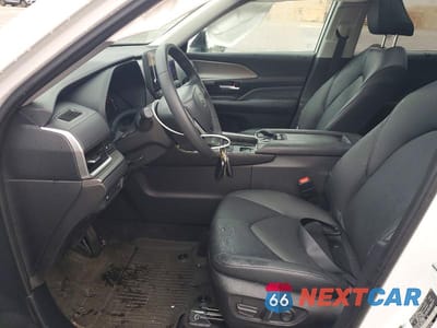 Zdjęcie 7 z 12 samochodu: 2025 TOYOTA GRAND HIGHLANDER XLE VIN:5TDAAAA56SS019783 - miniatura