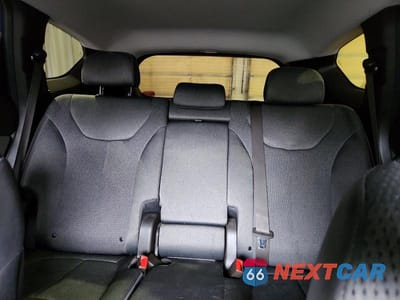 Zdjęcie 10 z 12 samochodu: 2019 HYUNDAI SANTA FE SE 2.4L VIN:5NMS2CAD5KH110714 - miniatura
