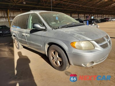 Czwarte zdjęcie samochodu z boku: 2007 DODGE GRAND CARAVAN SXT VIN:2D4GP44L37R119556 - miniatura