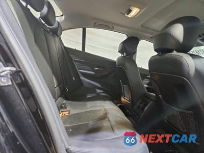 Zdjęcie 10 z 12 samochodu: 2015 BMW 328 XI SULEV VIN:WBA3B5C54FF962011 - miniatura