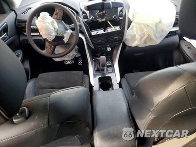 Zdjęcie 8 z 13 samochodu: 2023 MITSUBISHI ECLIPSE CROSS SE VIN:JA4ATWAA6PZ054523 - miniatura