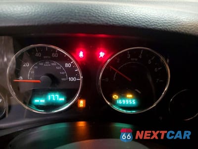 Zdjęcie 9 z 11 samochodu: 2013 JEEP WRANGLER UNLIMITED SAHARA VIN:1C4BJWEG8DL509580 - miniatura