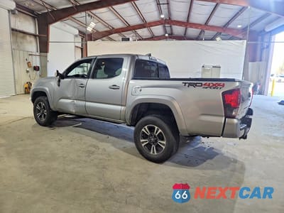 Drugie zdjęcie samochodu z przodu: 2018 TOYOTA TACOMA TRD SPORT VIN:3TMCZ5AN3JM138544 - miniatura