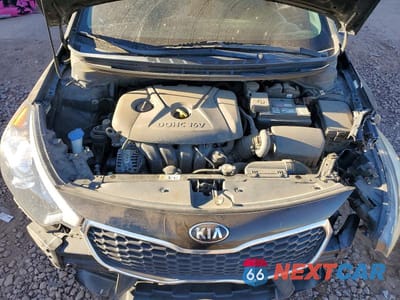 Zdjęcie 11 z 12 samochodu: 2016 KIA FORTE LX VIN:KNAFX4A6XG5523620 - miniatura