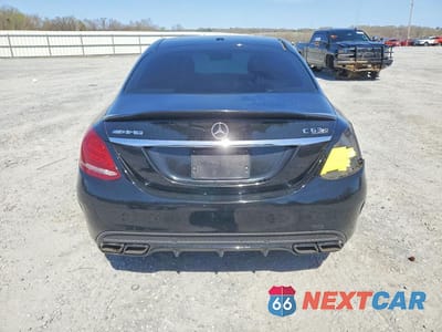Zdjęcie 6 z 12 samochodu: 2018 MERCEDES-BENZ C 63 AMG-S VIN:55SWF8HB8JU237818 - miniatura