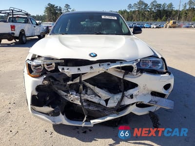 Piąte zdjęcie samochodu w środku: 2017 BMW X4 XDRIVEM40I VIN:5UXXW7C56H0U25617 - miniatura