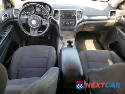 Zdjęcie 8 z 13 samochodu: 2011 JEEP GRAND CHEROKEE LAREDO VIN:1J4RS4GG2BC573408 - miniatura