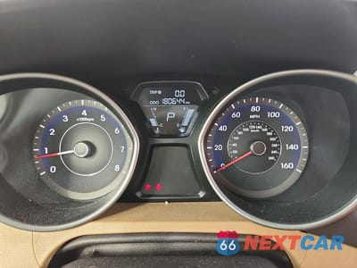 Zdjęcie 9 z 12 samochodu: 2012 HYUNDAI ELANTRA LIMITED VIN:5NPDH4AE1CH117654 - miniatura