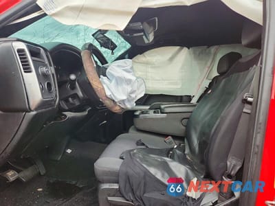 Zdjęcie 7 z 11 samochodu: 2018 CHEVROLET SILVERADO K1500 LT VIN:3GCUKREC2JG441712 - miniatura