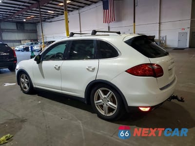 Drugie zdjęcie samochodu z przodu: 2012 PORSCHE CAYENNE S VIN:WP1AB2A26CLA48341 - miniatura
