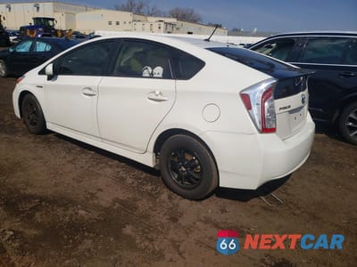 Drugie zdjęcie samochodu z przodu: 2015 TOYOTA PRIUS TWO VIN:JTDKN3DU2F0436396 - miniatura