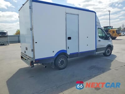 Trzecie zdjęcie samochodu z tyłu: 2022 FORD TRANSIT T-350 VIN:1FDBW5Z81NKA01663 - miniatura