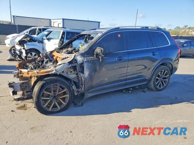 2019 VOLVO XC90 T5 MOMENTUM YV4102CK1K1470996 - główne zdjęcie licytacji z USA - miniatura