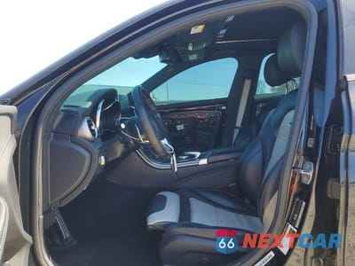 Zdjęcie 7 z 12 samochodu: 2018 MERCEDES-BENZ C 63 AMG-S VIN:55SWF8HB8JU237818 - miniatura