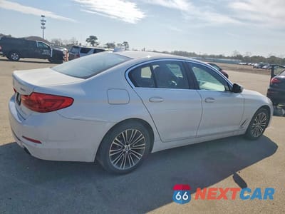 Trzecie zdjęcie samochodu z tyłu: 2019 BMW 530 I VIN:WBAJA5C5XKWW07896 - miniatura