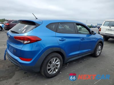 Trzecie zdjęcie samochodu z tyłu: 2018 HYUNDAI TUCSON SE VIN:KM8J23A48JU619419 - miniatura