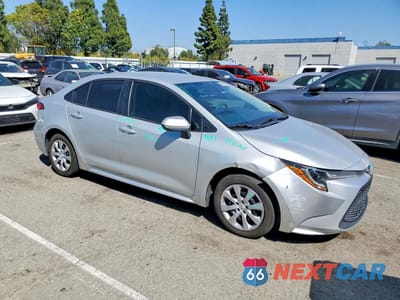 Czwarte zdjęcie samochodu z boku: 2021 TOYOTA COROLLA LE VIN:5YFEPMAE4MP207201 - miniatura