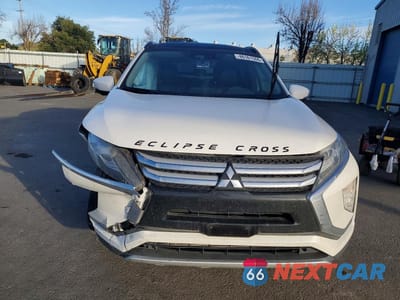 Piąte zdjęcie samochodu w środku: 2019 MITSUBISHI ECLIPSE CROSS SE VIN:JA4AT5AA8KZ050234 - miniatura