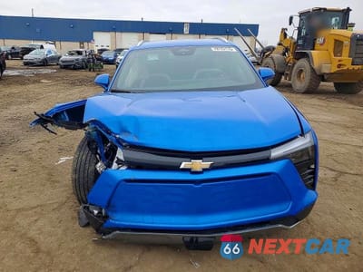 Piąte zdjęcie samochodu w środku: 2025 CHEVROLET BLAZER LT VIN:3GNKDBRM5SS230098 - miniatura