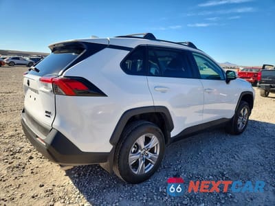 Trzecie zdjęcie samochodu z tyłu: 2025 TOYOTA RAV4 XLE VIN:2T3P1RFV6SC531934 - miniatura