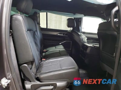 Zdjęcie 11 z 13 samochodu: 2025 JEEP WAGONEER L SERIES II VIN:1C4SJSBP6SS524028 - miniatura