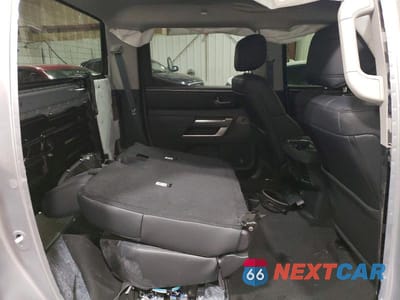 Zdjęcie 10 z 12 samochodu: 2023 TOYOTA TUNDRA SR5 VIN:5TFLA5EC9PX011672 - miniatura