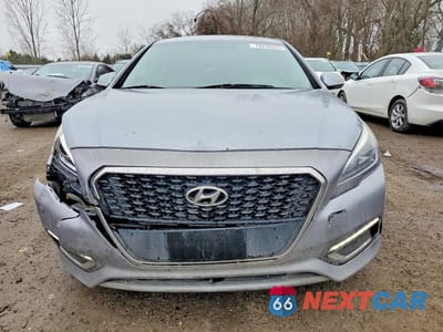 Piąte zdjęcie samochodu w środku: 2016 HYUNDAI SONATA HYBRID SE VIN:KMHE24L12GA010279 - miniatura