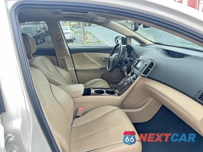 Piąte zdjęcie samochodu w środku: 2011 TOYOTA VENZA AWD V6 VIN:4T3BK3BB0BU053282 - miniatura