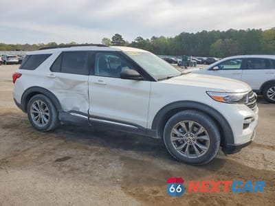 Czwarte zdjęcie samochodu z boku: 2022 FORD EXPLORER XLT VIN:1FMSK7DH2NGA36973 - miniatura