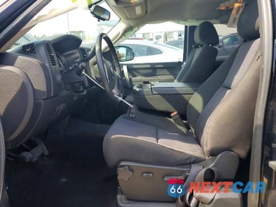 Zdjęcie 7 z 13 samochodu: 2011 CHEVROLET SILVERADO K1500 LT VIN:1GCRKSE31BZ138970 - miniatura
