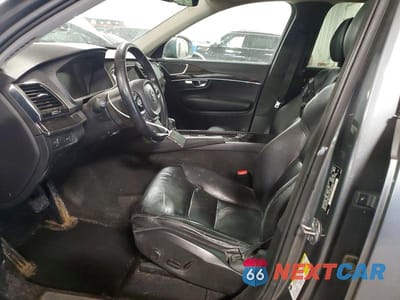 Zdjęcie 7 z 12 samochodu: 2018 VOLVO XC90 T6 VIN:YV4A22PK0J1322695 - miniatura