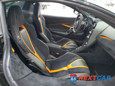 Zdjęcie 10 z 13 samochodu: 2020 MCLAREN 720S VIN:SBM14FCA2LW004138 - miniatura