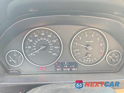 Zdjęcie 9 z 12 samochodu: 2017 BMW 320 I VIN:WBA8E1G57HNU14917 - miniatura