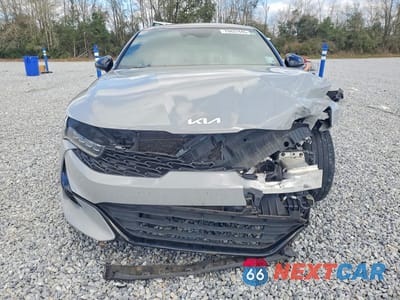 Piąte zdjęcie samochodu w środku: 2022 KIA K5 GT VIN:5XXG44J80NG149058 - miniatura