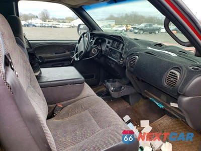 Zdjęcie 8 z 11 samochodu: 2000 DODGE RAM 1500 VIN:3B7HF13Z9YG156031 - miniatura