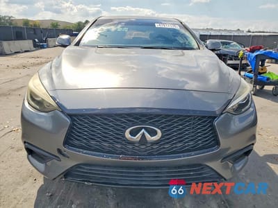 Piąte zdjęcie samochodu w środku: 2017 INFINITI QX30 BASE VIN:SJKCH5CP4HA035395 - miniatura