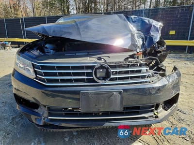 Piąte zdjęcie samochodu w środku: 2019 VOLKSWAGEN PASSAT WOLFSBURG VIN:1VWLA7A31KC006836 - miniatura