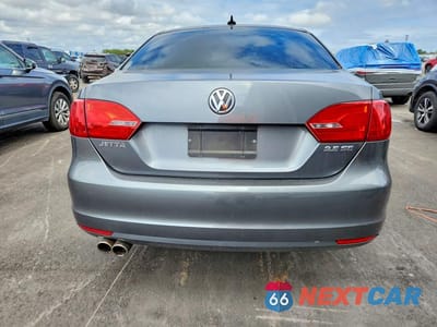 Zdjęcie 6 z 11 samochodu: 2011 VOLKSWAGEN JETTA SE VIN:3VWDX7AJ8BM384247 - miniatura