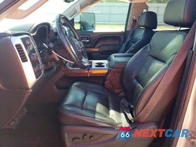 Zdjęcie 7 z 11 samochodu: 2015 GMC SIERRA K2500 SLT VIN:1GT12ZE81FF645196 - miniatura