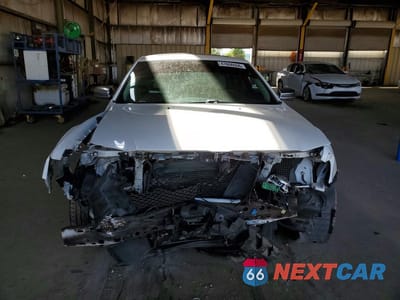 Piąte zdjęcie samochodu w środku: 2016 CHRYSLER 300C PLATINUM VIN:2C3CCAPG2GH343609 - miniatura